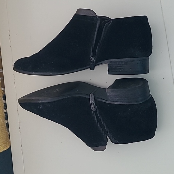 Vince Camuto Suede Jody Booties 7.5 - Picture 6 of 12